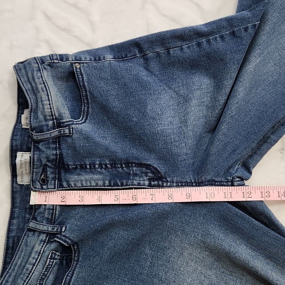 Social Standard by Sanctuary high rise crop straight jeans - Picture 9 of 13